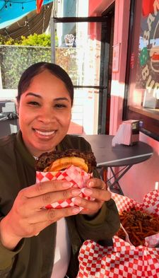 Instagram post by @eatswithne