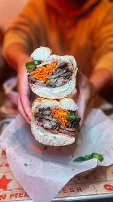 Instagram post by @eatwithfarrah