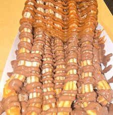 Instagram post by @eatzwithsweetz