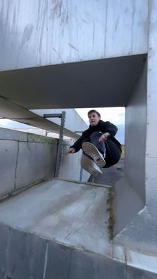 Instagram post by @edscott1