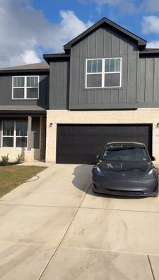 Instagram post by @el.nathaniel