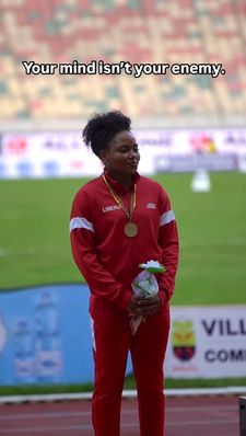 Instagram post by @elboww_knee