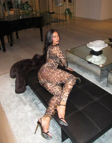 Instagram post by @elenachristine_s