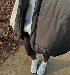 Instagram post by @ella.warrenx