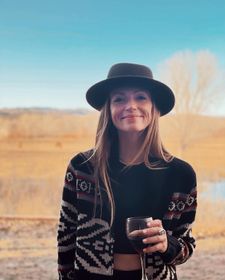 Instagram post by @emilyventures