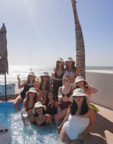 Instagram post by @emmanovoage