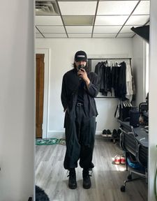 Instagram post by @fashion.elitist