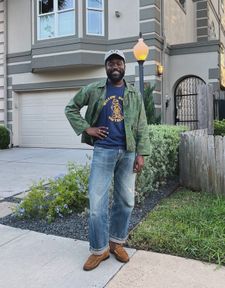 Instagram post by @fitting_in_now