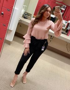 Instagram post by @gabbeautyy_