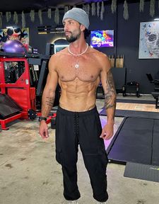 Instagram post by @gelbspan