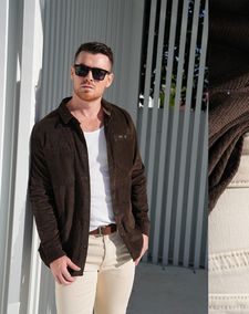 Instagram post by @greyinspire