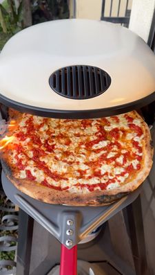 Instagram post by @griffinbakerpizzamaker