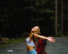 Instagram post by @haileeymaariee