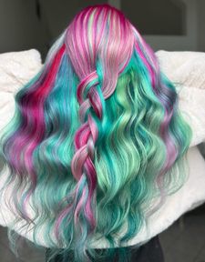 Instagram post by @hairbylunabelle