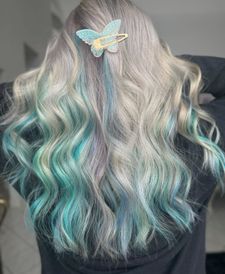 Instagram post by @hairbylunabelle