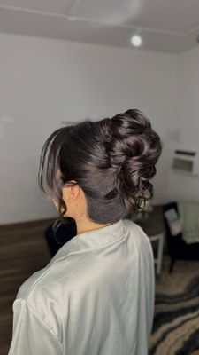 Instagram post by @hairbyzolotaya