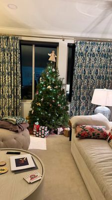 Instagram post by @hairbyzolotaya