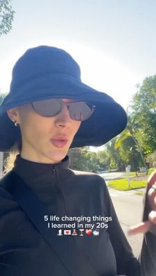 Instagram post by @hannahmuglach.np