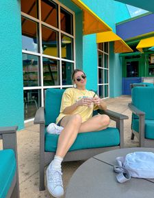 Instagram post by @happilyeverdanielle