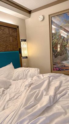 Instagram post by @happilyeverdanielle