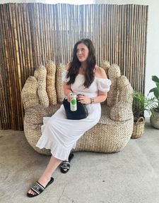 Instagram post by @heatherlo_