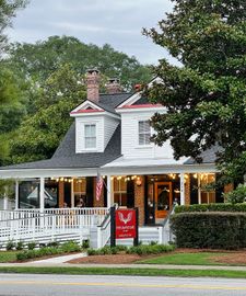 Instagram post by @heatherlo_