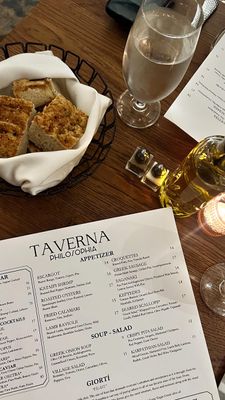 Instagram post by @heatherlo_