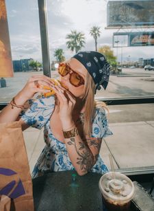 Instagram post by @helenarobezniece