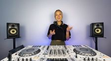 Instagram post by @heydjtre