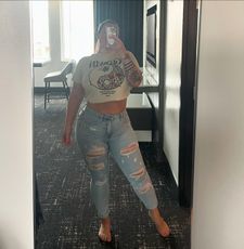 Instagram post by @hickchicsrock