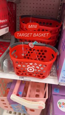 Instagram post by @hipsterartteacher