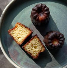 Instagram post by @ibakemistakes