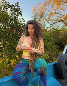 Instagram post by @indicaflower_