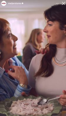 Instagram post by @irishfrecklegirl