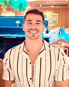 Instagram post by @isquintz