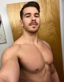 Instagram post by @isquintz