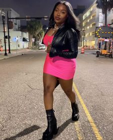 Instagram post by @itskamillion