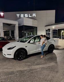 Instagram post by @jenniferphilisaire