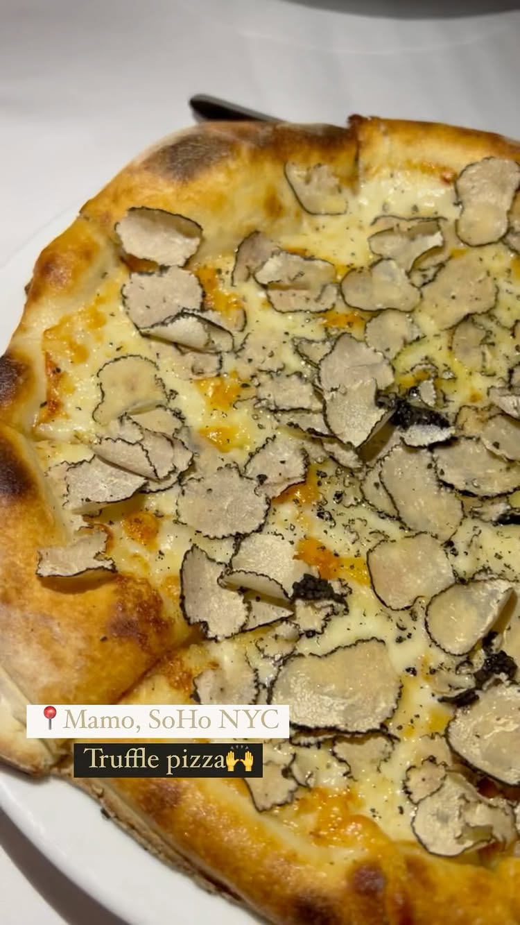 Instagram post by @jessanotherslice