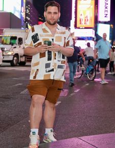 Instagram post by @jlinguinii