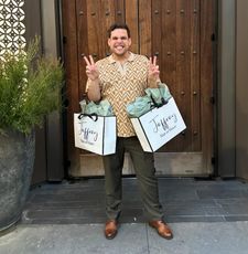 Instagram post by @jlinguinii