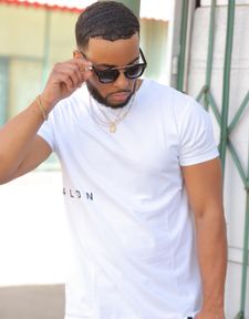 Instagram post by @jodiemoncion