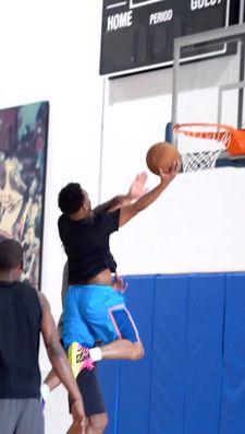 Instagram post by @johnnievassar3