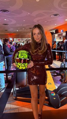 Instagram post by @joliesharpe