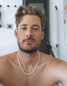 Instagram post by @joshheller