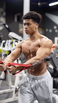 Instagram post by @justindom