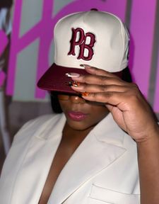 Instagram post by @keairamays_