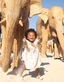 Instagram post by @keepingitoly