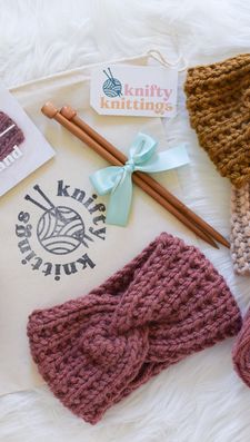 Instagram post by @kniftyknittings