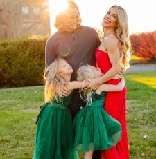 Instagram post by @lariemidkiff